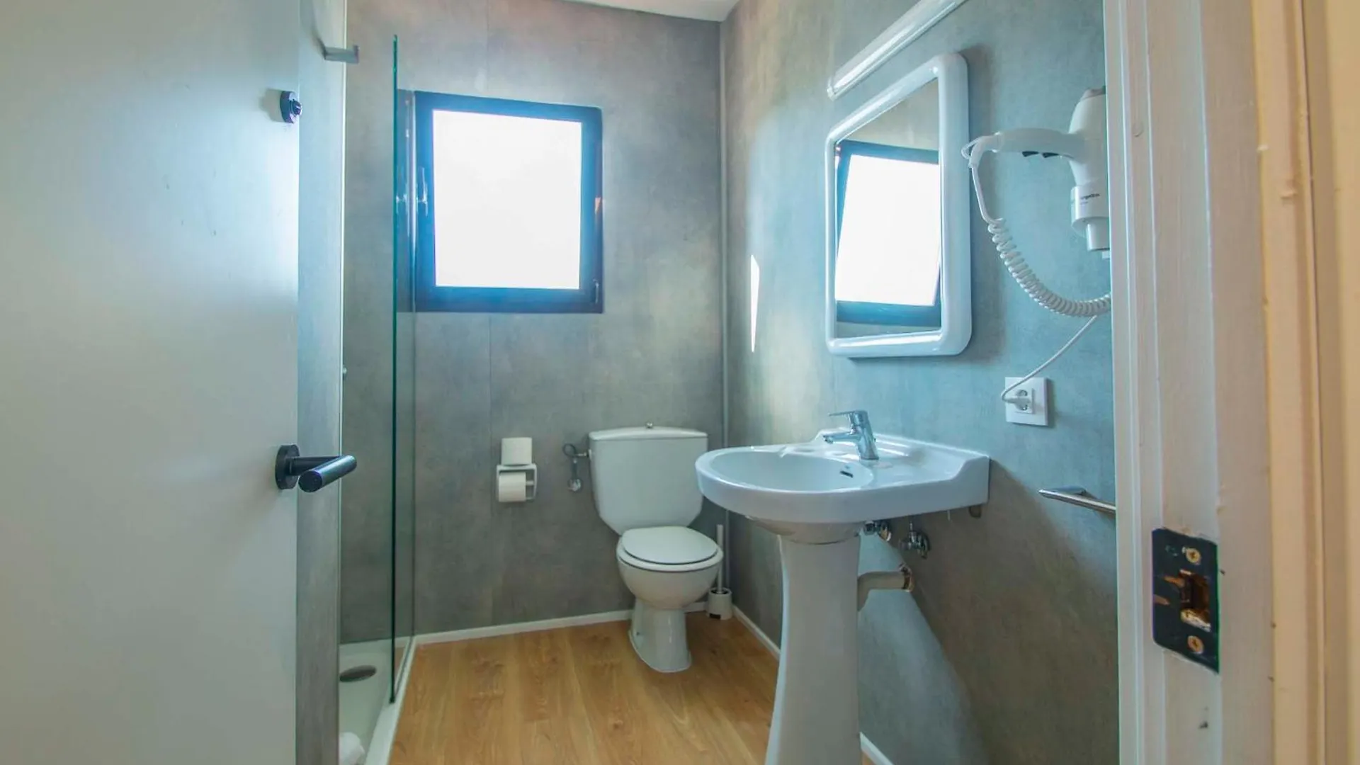 Apartamentos Sol Y Mar II Cala'N Blanes  0*, Cala'N Blanes (Menorca) Espagne