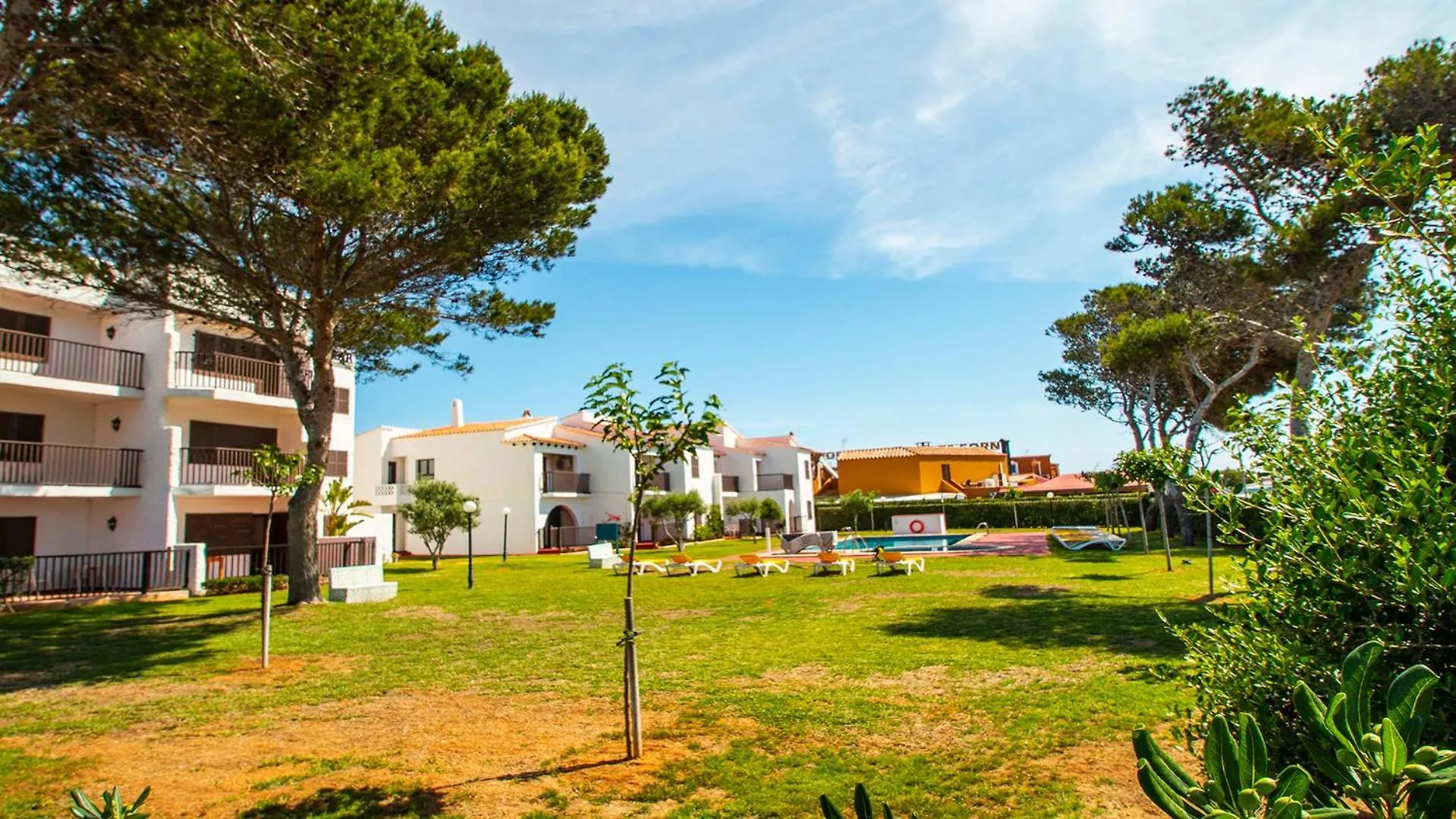 Apartamentos Sol Y Mar II Cala'N Blanes  Espagne